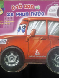 Image of Ôtô con và xe phun nước
